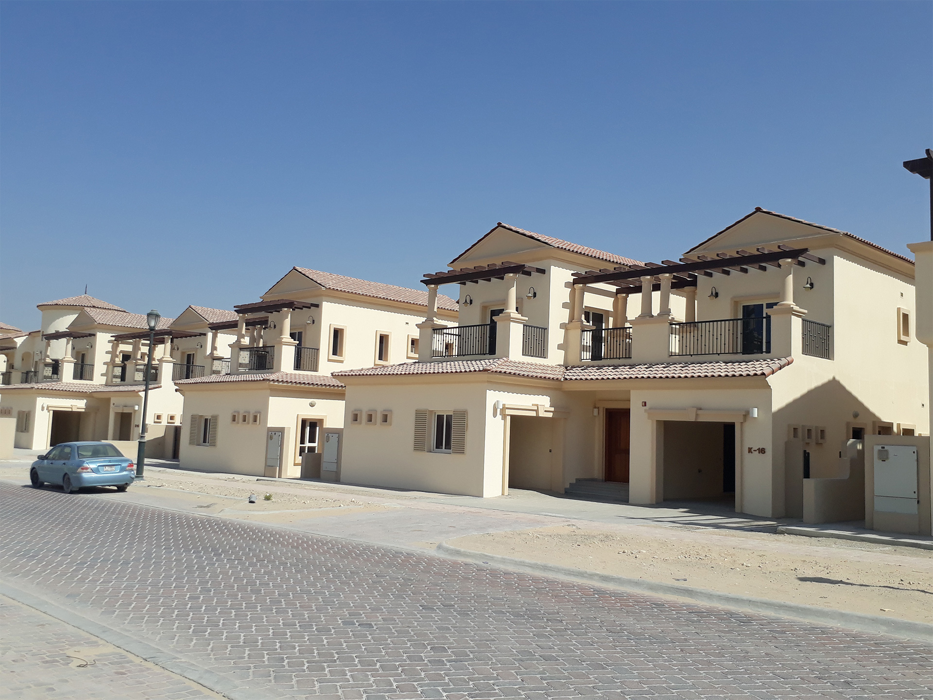 33 Villas - Al Rakha Group